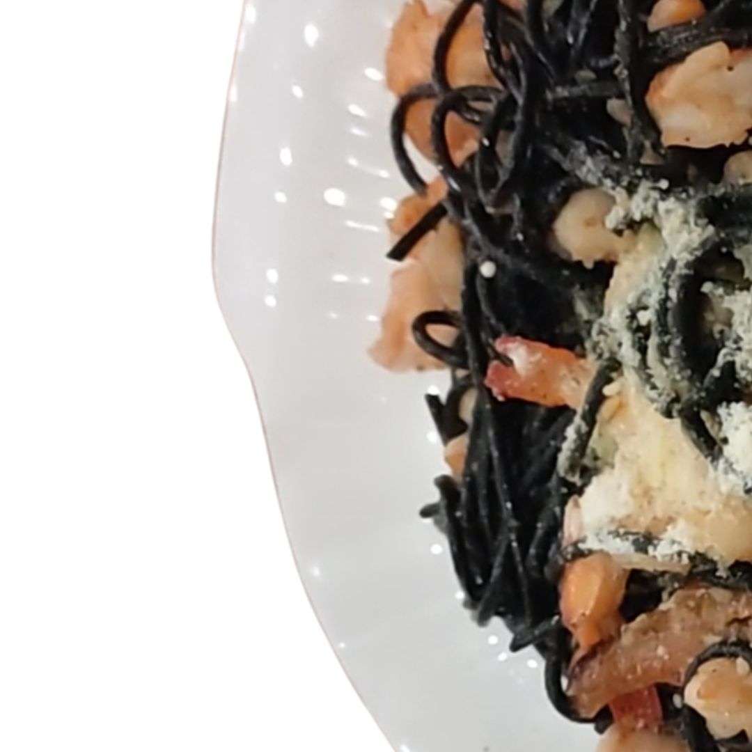 Shrimp and Scallops Black Pasta | Si Christina Gateau Sans Rival
