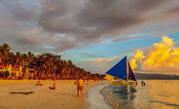 Boracay Paraw Sunset Sailing